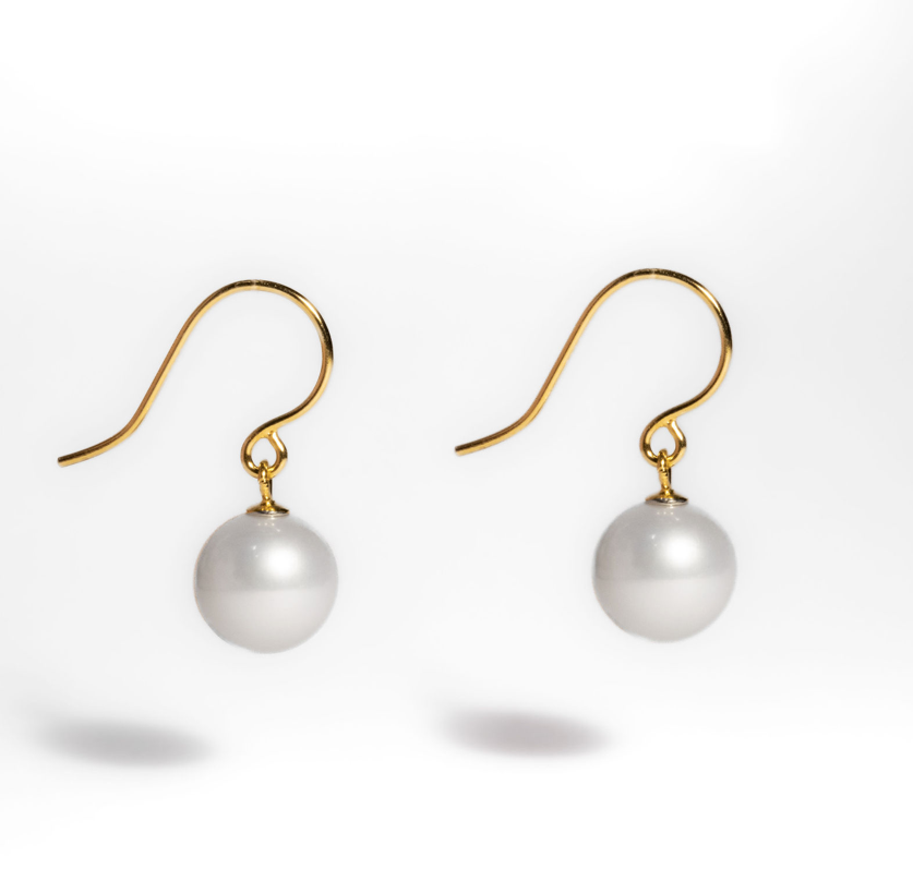 Round Edison Pearl Hook Earring