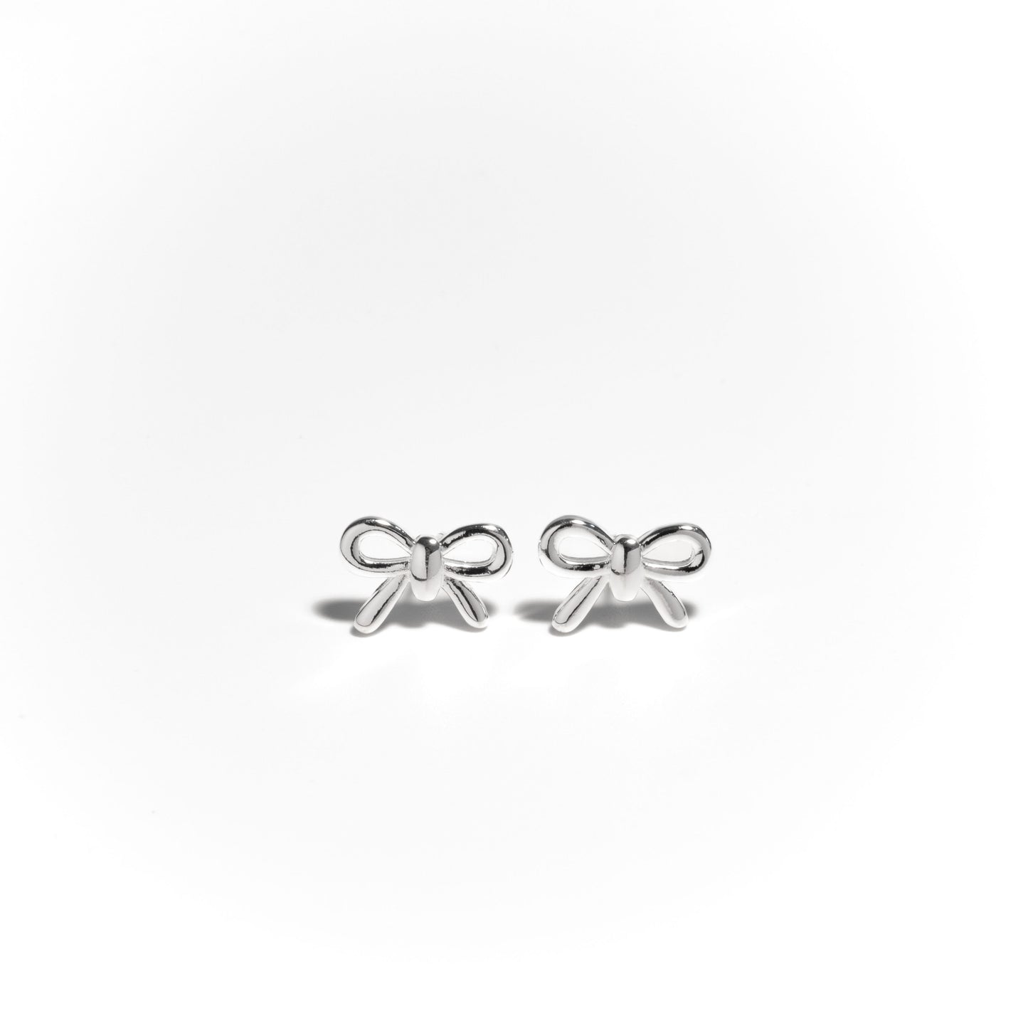 Eternal Ribbon Earring