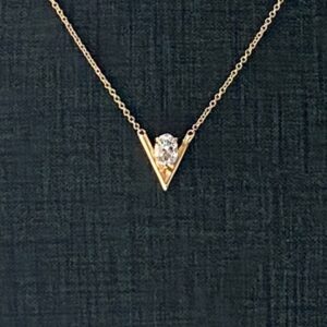 V-Diamond Necklace